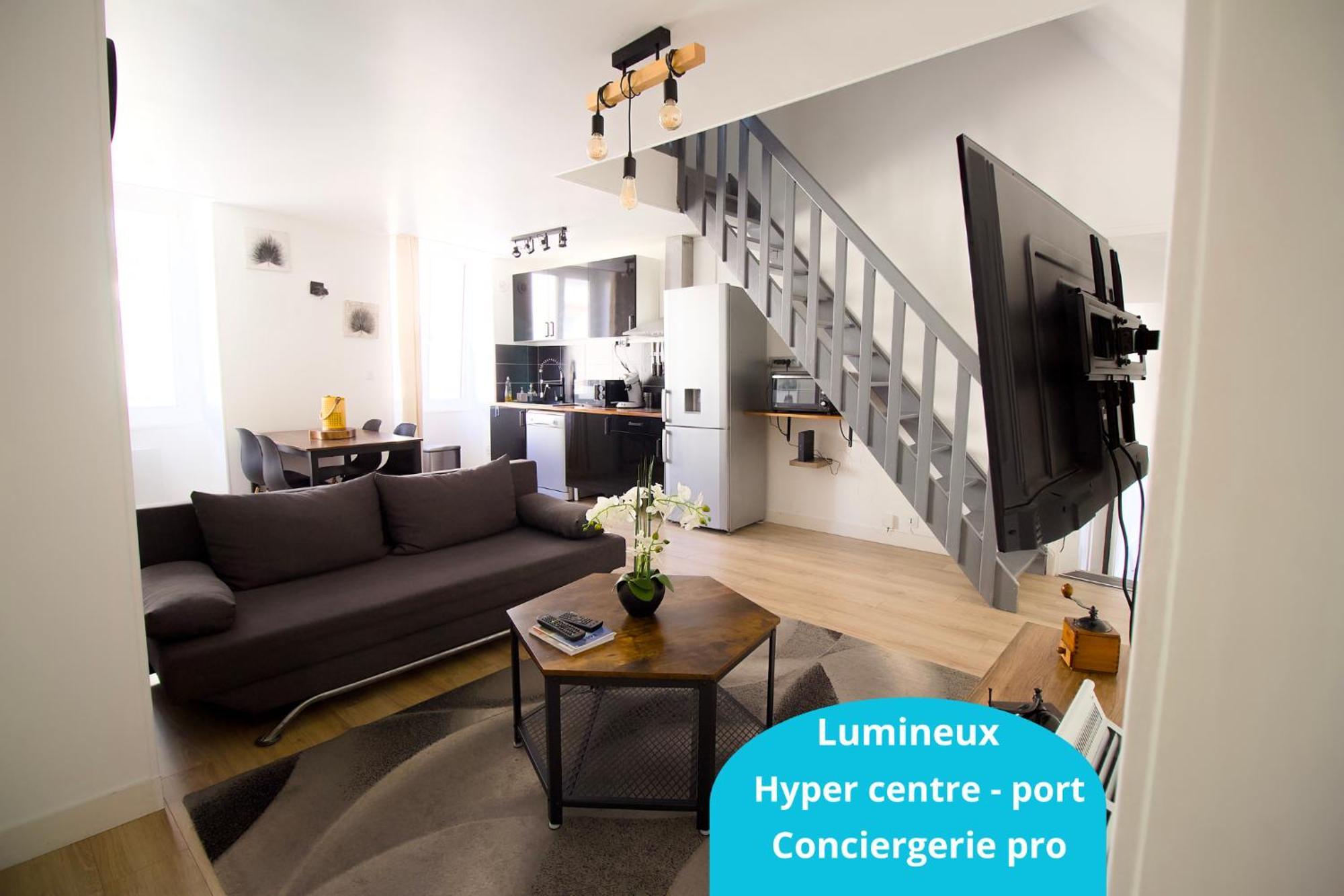 Triplex Lumineux A Cherbourg, Hyper Centre, 2 Pas Du Port & Vie Nocturne, Intendance Luxury Host Exterior foto
